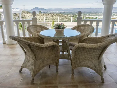 Balkong på dagtid med utsikt mot Rojales