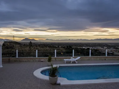 Kveldsbilde med utsikt mot Rojales